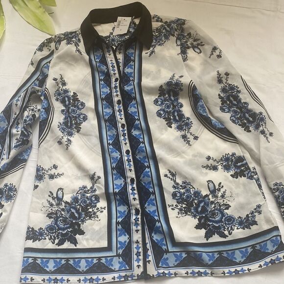 ⭐️nwt Ricki’s Floral Print Blouse⭐️ - Picture 2 of 10
